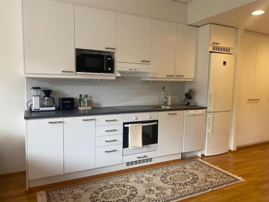 Parvekkeellinen Moderni Asunto Apartment Turku Luaran gambar